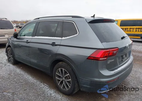 2019 Volkswagen Tiguan 2.0T Se/2.0T Sel/2.0T Sel R-Line/2.0T Sel R-Line Black z USA, uszkodzony, nr VIN 3VV2B7AX2KM054733